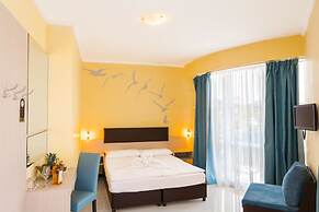 Blue Pearl Hotel