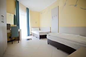 Blue Pearl Hotel