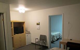 Lazy J Motel