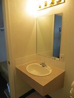 Lazy J Motel