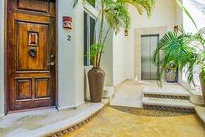 Royal Palms by Bric