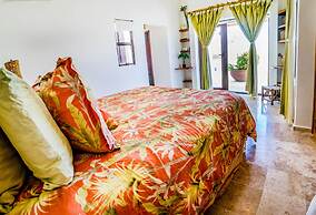 Royal Palms by Bric