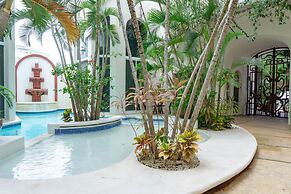Royal Palms by Bric