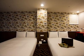 Hotel 6 - ZhongHua