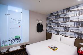 Hotel 6 - ZhongHua