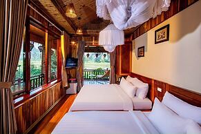 Mua Caves Ecolodge