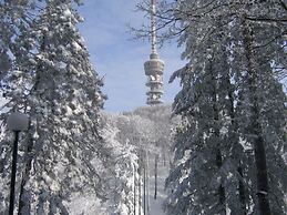 Hotel Tomislavov Dom