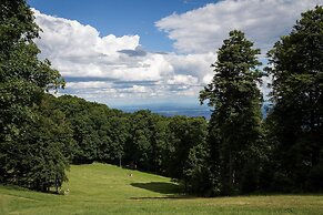 Hotel Tomislavov Dom
