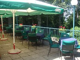 Hotel Tomislavov Dom