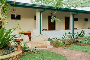 Villa Birdlake