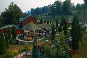 Hotel & Resort Gacka