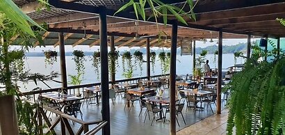 Hotel Catamaran
