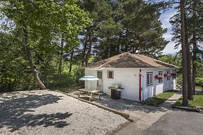 Hollywood Cottages