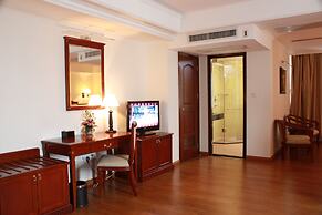 Lux Riverside Hotel & Apartment