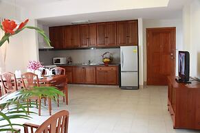 Lux Riverside Hotel & Apartment