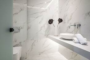 Elegance Luxury Executive Suites - Adults Only