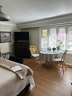 627 On King Bed and Breakfast