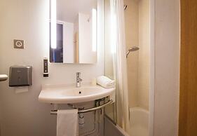 B&B HOTEL Avignon (1)