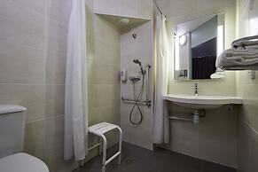 B&B HOTEL Caen Mémorial