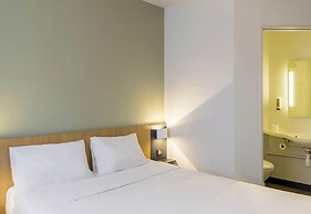 B&B HOTEL Auxerre Monéteau