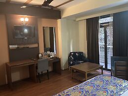 Maya Inn