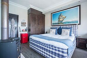 Head over Hills Luxury Retreat