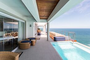 Head over Hills Luxury Retreat