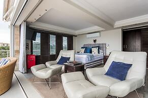 Head over Hills Luxury Retreat