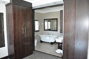 Head over Hills Luxury Retreat