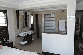 Head over Hills Luxury Retreat