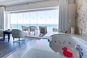 Head over Hills Luxury Retreat