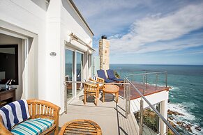 Head over Hills Luxury Retreat