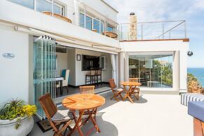 Head over Hills Luxury Retreat