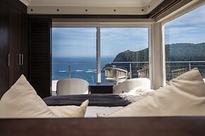 Head over Hills Luxury Retreat