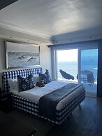 Head over Hills Luxury Retreat
