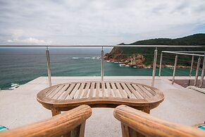 Head over Hills Luxury Retreat