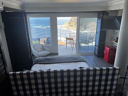 Head over Hills Luxury Retreat