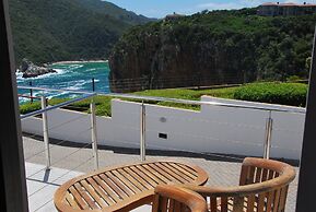 Head over Hills Luxury Retreat