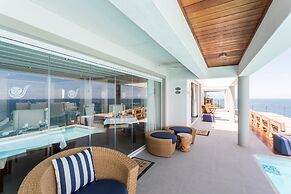 Head over Hills Luxury Retreat