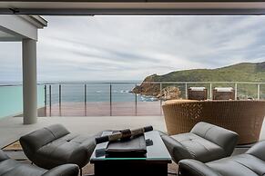 Head over Hills Luxury Retreat