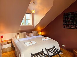 Grettir Guesthouse