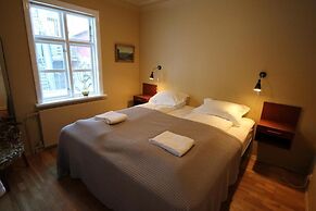 Grettir Guesthouse