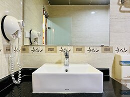Mucha Hotel