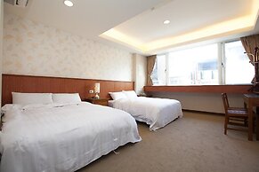 Mucha Hotel