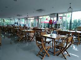 Herry Residence