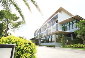 Ray Hotel