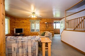 Fifth Lake Cottages
