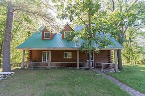 Fifth Lake Cottages