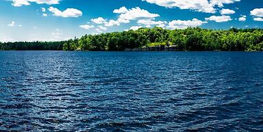 Fifth Lake Cottages