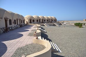 Marsa Nakari Village